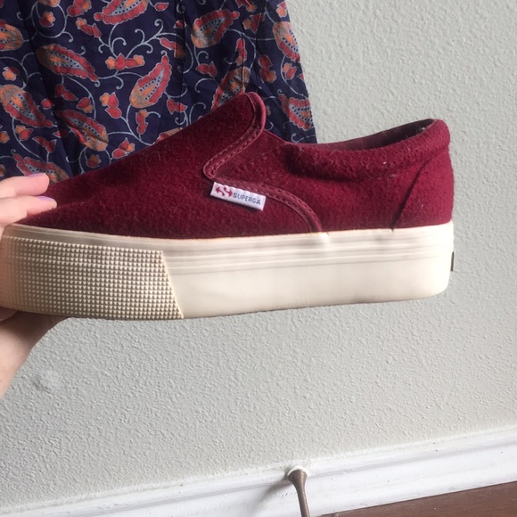 Superga cherry red slip on - Picture 4 of 4